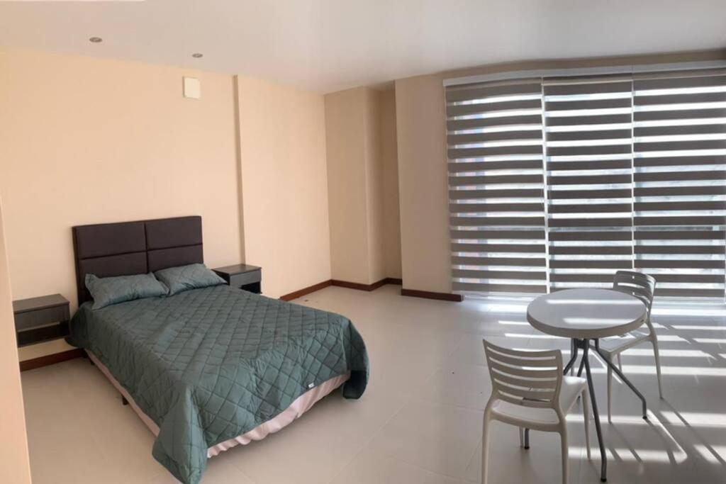Lujoso Apartamento En Zona Exclusiva! Tarija Buitenkant foto